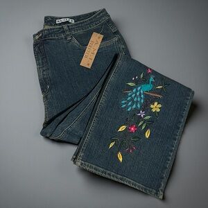 NWT Ami Dark Blue Straight Leg Jeans with Embroidery – Size 18W – Y2K Era Style